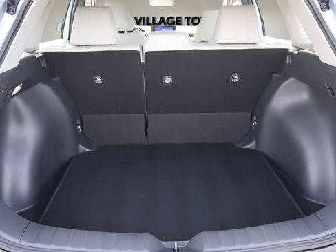 Certified 2023 Toyota Corolla Cross L image 25