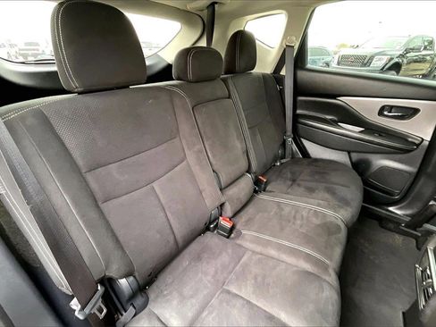 Used 2019 Nissan Murano SV image 22
