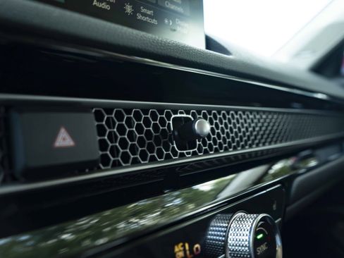 Used 2024 Honda Civic Touring image 32