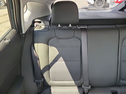 Used 2026 Chevrolet Trax LT w/ Driver Confidence Package FWD image 11