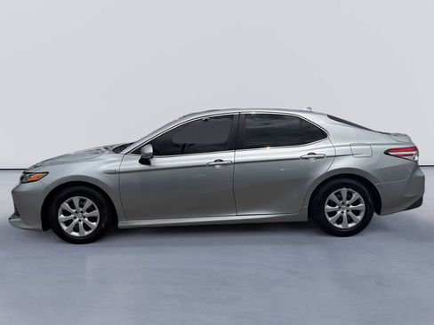 Used 2019 Toyota Camry LE w/ Sunroof Package FWD image 6