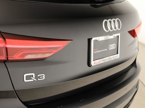 Certified 2025 Audi Q3 2.0T Premium Plus w/ Premium Plus Package image 32