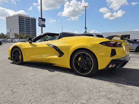 Certified 2025 Chevrolet Corvette Stingray Convertible w/ 1LT image 5
