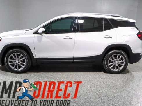 Used 2023 GMC Terrain SLT AWD/4WD image 10