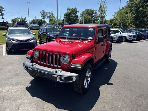 Used 2020 Jeep Wrangler Unlimited Sahara AWD/4WD image 5
