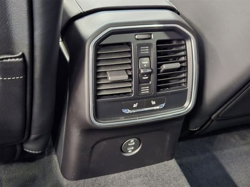 New 2025 Porsche Macan image 12