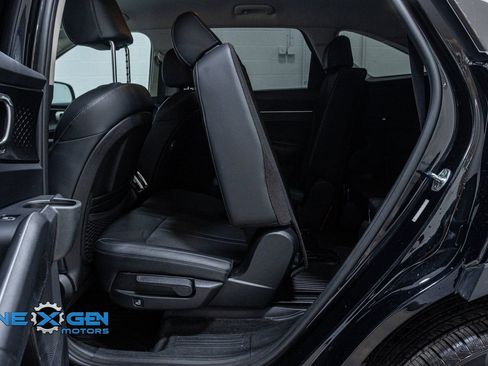 Used 2021 Kia Sorento S image 24