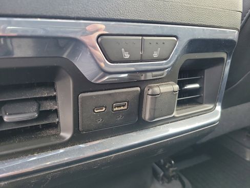 Used 2021 GMC Sierra 2500 AT4 w/ AT4 Premium Plus Package image 18