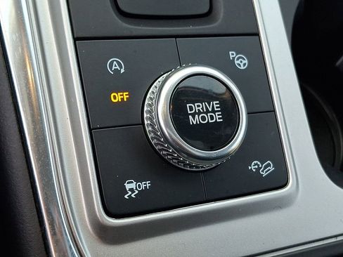 Used 2020 Ford Explorer ST w/ ST Street Pack image 22