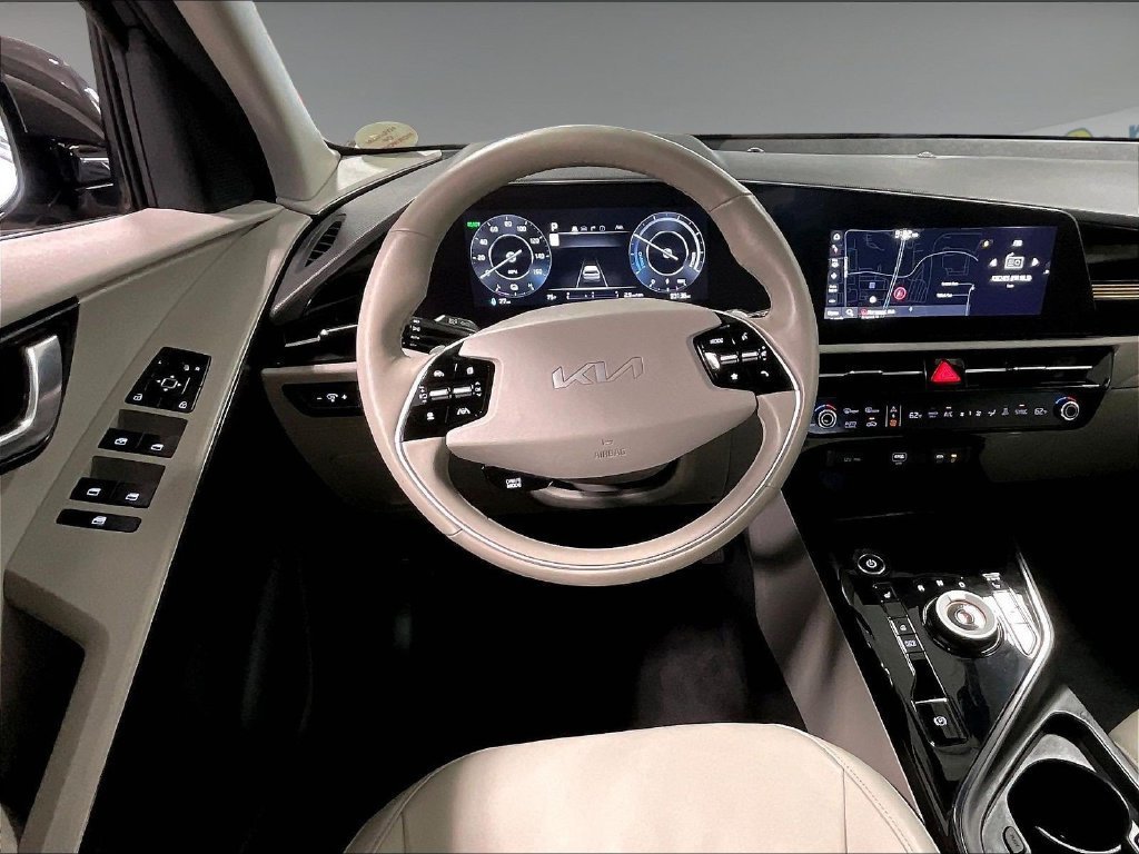 Used 2023 Kia Niro Wind w/ Wind Preserve Package FWD image 18