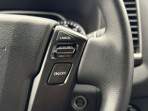 Used 2024 Nissan Frontier SV image 25