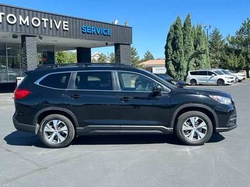 Used 2022 Subaru Ascent Premium w/ Convenience Package AWD/4WD image 2