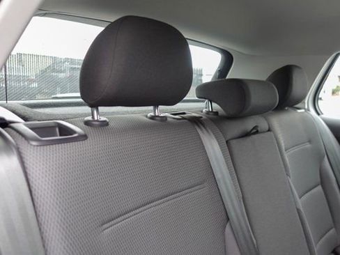 Used 2019 Volkswagen e-Golf SE w/ Driver Assistance Package image 13