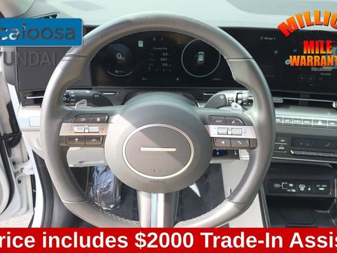 Used 2025 Hyundai Kona SEL image 16