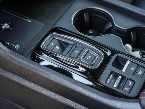 Used 2024 Honda Pilot TrailSport image 20