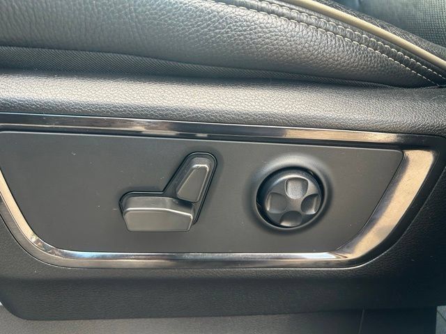 Used 2022 RAM 1500 Limited w/ Off-Road Group AWD/4WD image 13