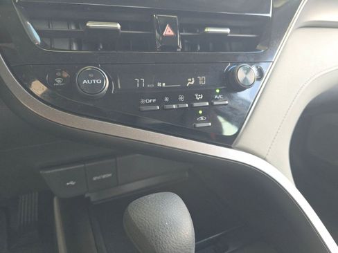 Used 2024 Toyota Camry LE image 17