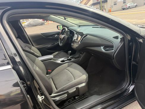 Used 2019 Chevrolet Malibu LT image 25