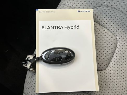 New 2026 Hyundai Elantra Limited FWD image 29