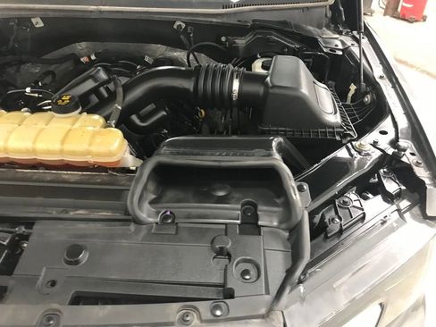 Used 2019 Ford F150 Lariat image 38