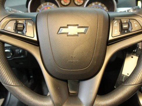 Used 2015 Chevrolet Cruze LT image 21