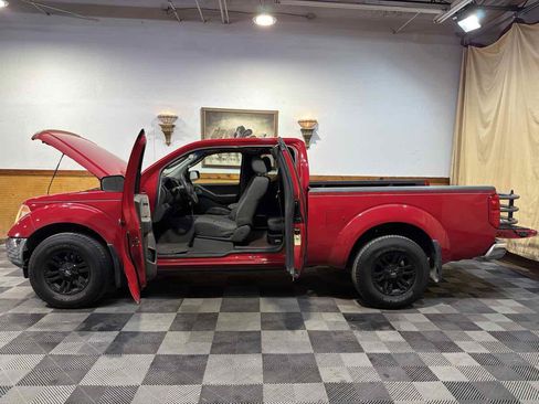 Used 2007 Nissan Frontier SE w/ Power Pkg AWD/4WD image 13