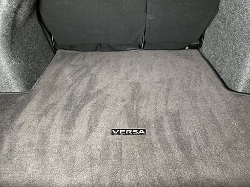 Used 2021 Nissan Versa SV image 22