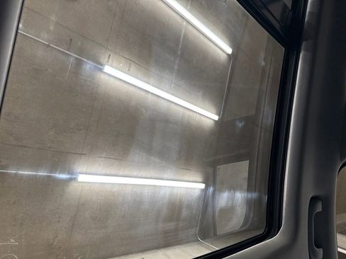 Used 2023 Chevrolet Equinox Premier image 16