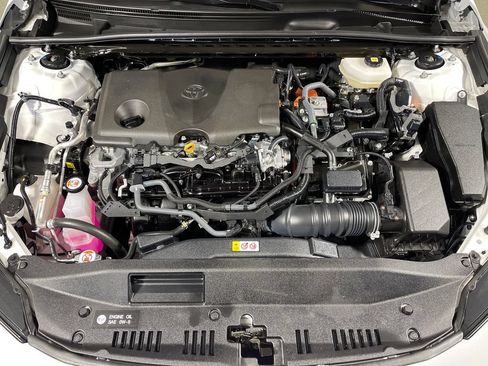 Certified 2025 Toyota Camry SE FWD image 9