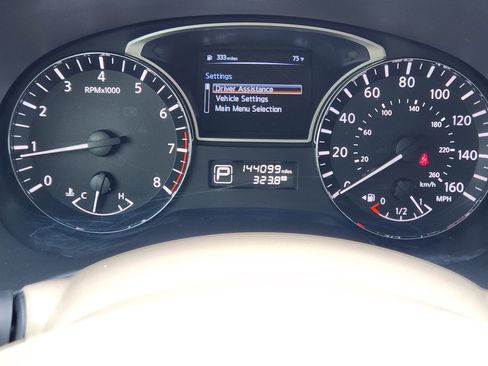 Used 2014 Nissan Pathfinder Platinum w/ Platinum Premium Package image 15