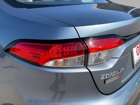 Used 2025 Toyota Corolla LE FWD image 27