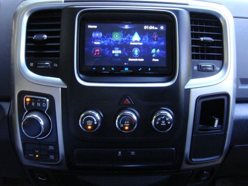 Used 2017 RAM 1500 Classic SLT AWD/4WD image 27