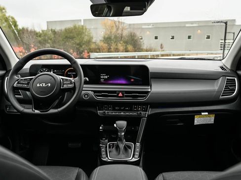 New 2026 Kia Seltos SX image 16