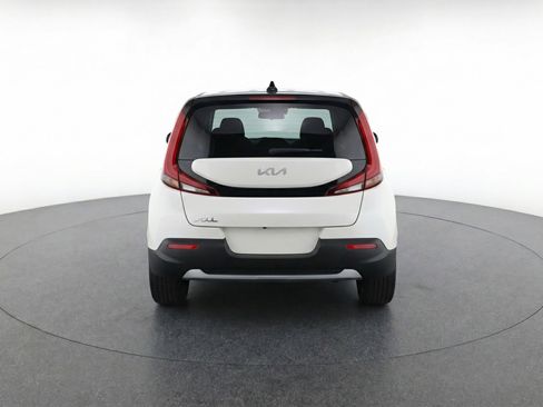 Used 2025 Kia Soul LX w/ LX Technology Package image 7