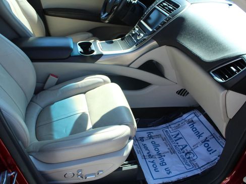 Used 2016 Lincoln MKX Reserve w/ Technology Package image 31