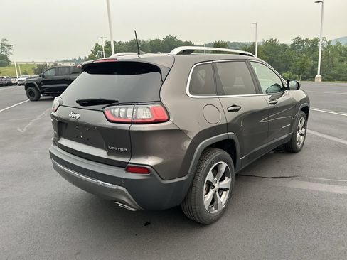 Used 2019 Jeep Cherokee Limited AWD/4WD image 7