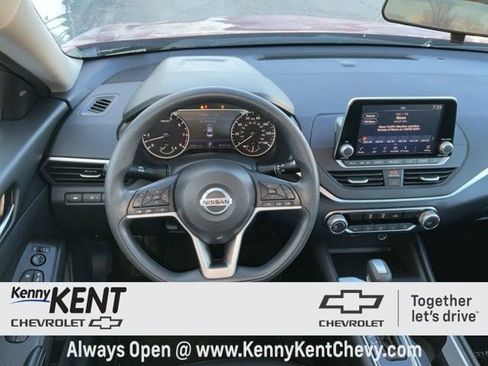 Used 2022 Nissan Altima 2.5 SV image 14