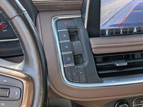 Used 2021 Chevrolet Tahoe High Country image 16