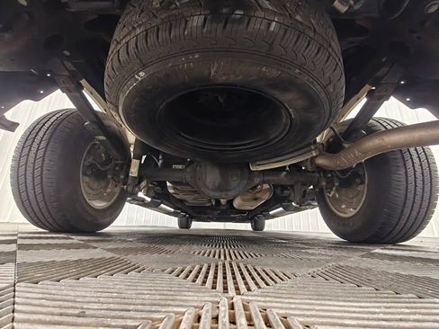 Used 2021 Chevrolet Silverado 1500 LT w/ Convenience Package II image 52