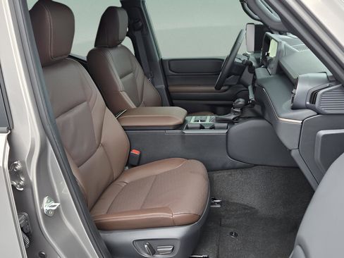 Used 2025 Toyota Land Cruiser Premium Pkg w/ Premium Package image 15