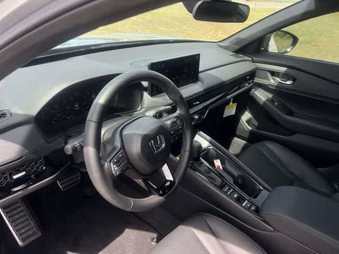 Certified 2025 Honda Accord Sport image 15