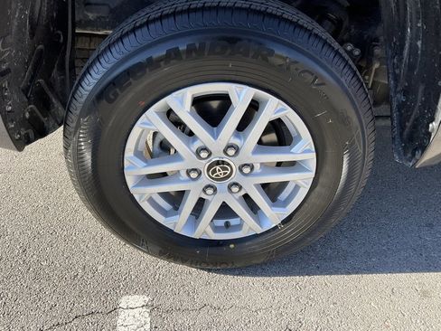 Used 2022 Toyota Tundra SR5 image 8