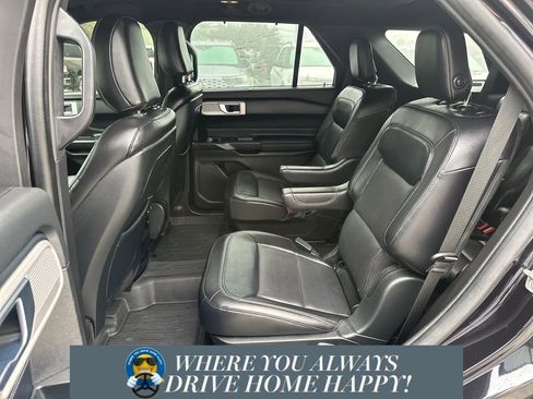 Used 2020 Ford Explorer Limited w/ Class III Trailer Tow Package image 24