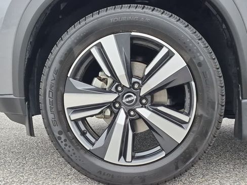Used 2023 Nissan Rogue SL AWD/4WD image 6