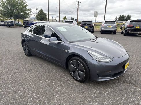 Used 2019 Tesla Model 3 Standard Range Plus RWD image 3