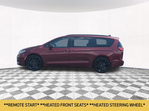 Used 2022 Chrysler Pacifica Touring-L w/ S Appearance Package FWD image 2