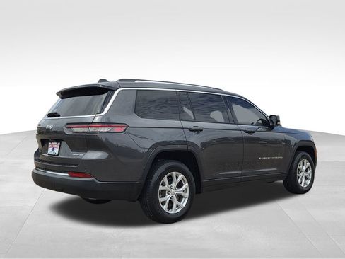 Used 2023 Jeep Grand Cherokee L Limited AWD/4WD image 6