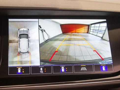 Used 2023 Buick Envision Avenir image 29