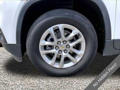 Used 2021 Chevrolet Traverse LS AWD/4WD image 7