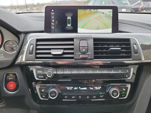 Used 2020 BMW M4 Convertible image 9